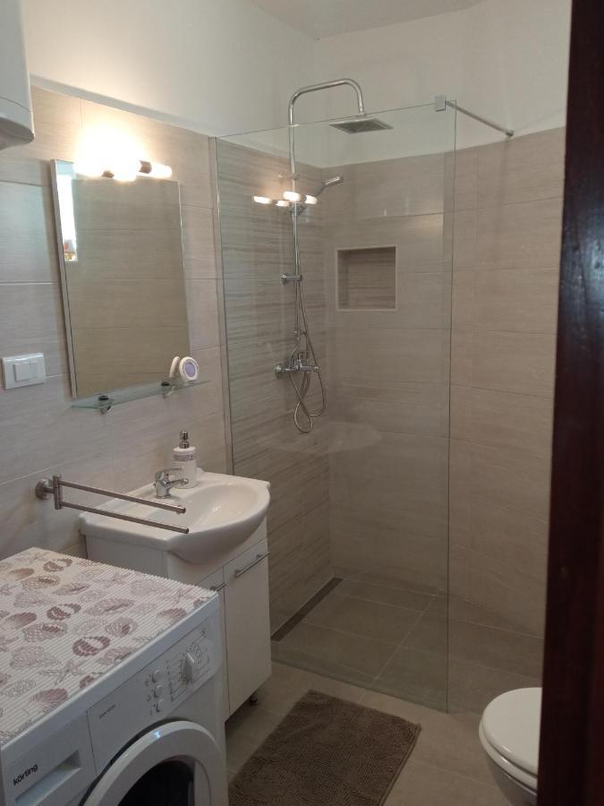 شقة فودنيان  في Apartman Nensi المظهر الخارجي الصورة